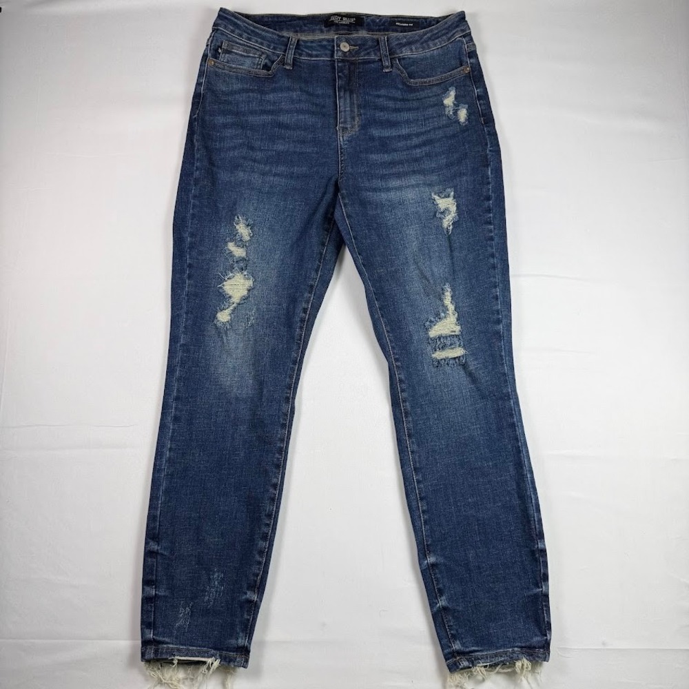 Judy Blue Jeans Relaxed Fit Distressed Frayed Hem Medium Wash JB88304 Size 13/31